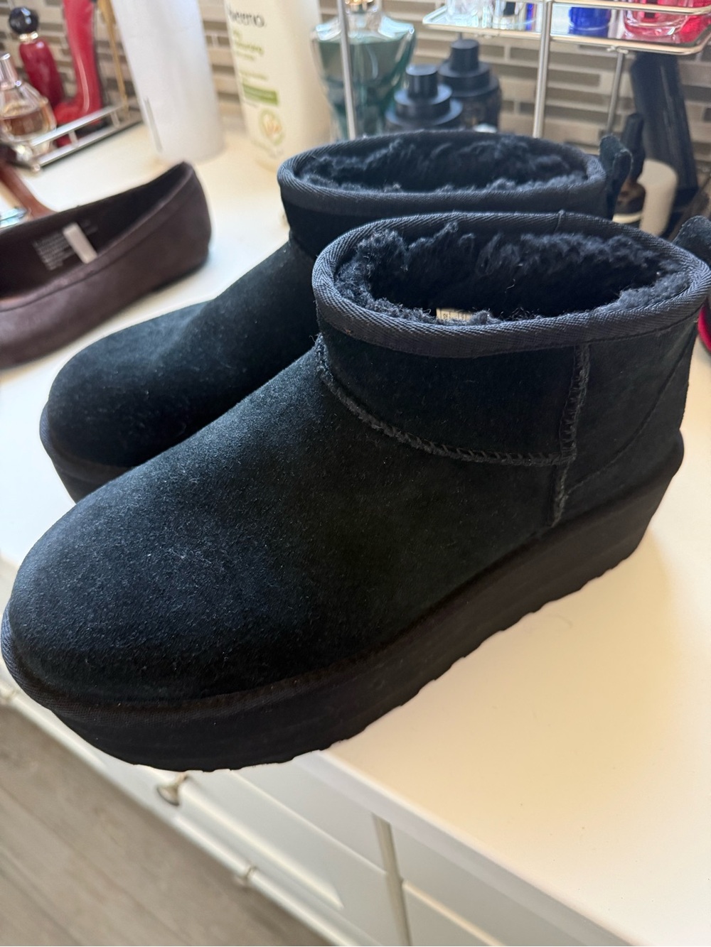 Ugg Platform Shoes - Picture 2 of 4